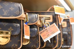 典当网带你走进日本90年历史老当铺