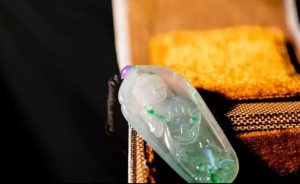 典当行小朝奉分享玉石保养方法