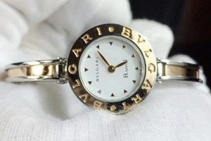 宝格丽石英手表