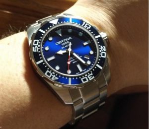 雪铁纳海龟潜水表