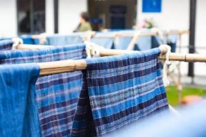 高高悬挂的土布