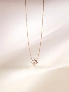 珠宝是传统美学与现代浪漫的融合