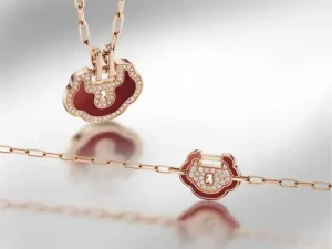 珠宝是传统美学与现代浪漫的融合