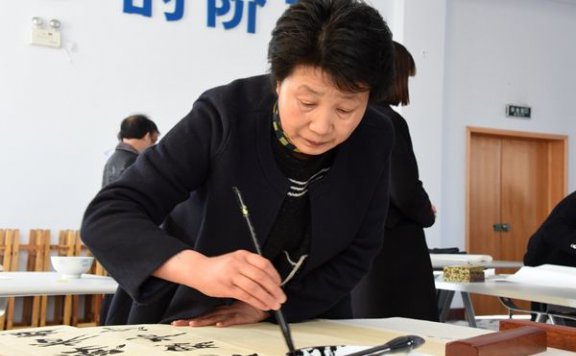 “抠细节”更能鉴定书画真假