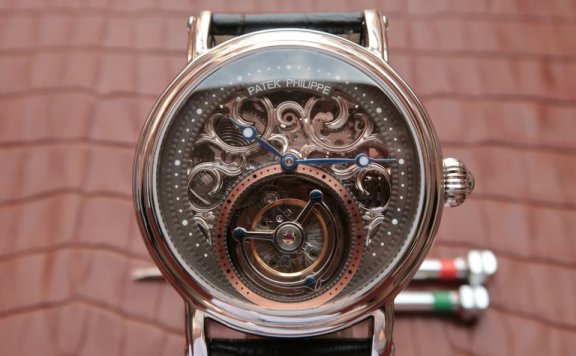 钟表界拥有无与伦比声誉与地位的百达翡丽