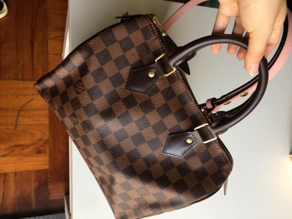 买奢侈品包包哪里便宜 二手奢侈品包包值不值得购买