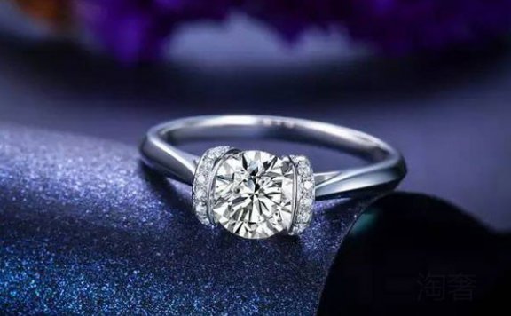 7000的钻戒能卖多钱 按照这个方法评估奢侈品回收价格太准了