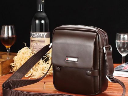 包包链条生锈了怎么清洗？污渍处理方法有哪些？