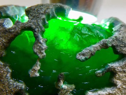 翡翠回收的报价会很低吗：翡翠的质量决定价格