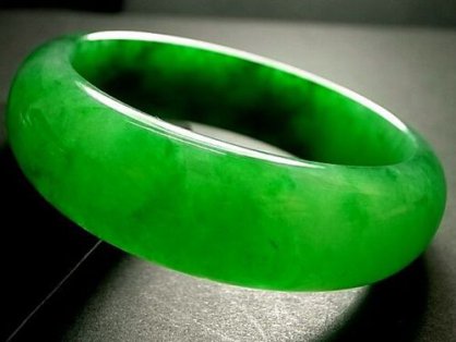 翡翠回收小妙招，如何准确地预估翡翠的回收价值