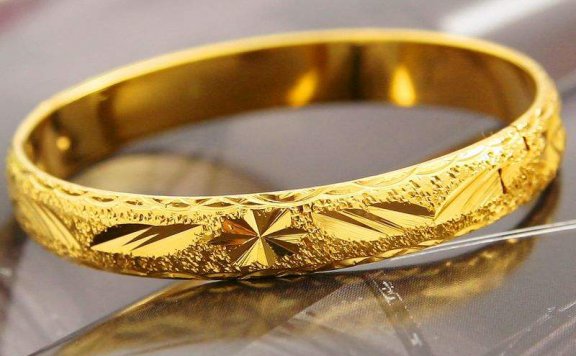 黄金回收选择线上平台安全吗?如何保障自己的回收权益?