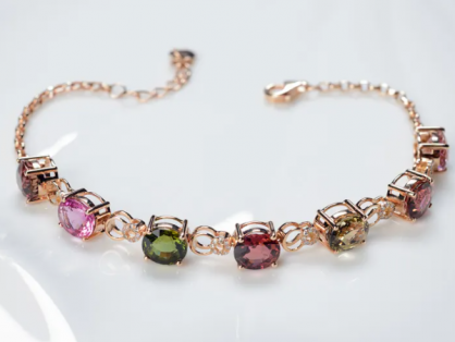 不是所有的石头都叫宝石