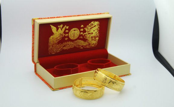 正规二手黄金回收的纯度是怎么分辨的呢?