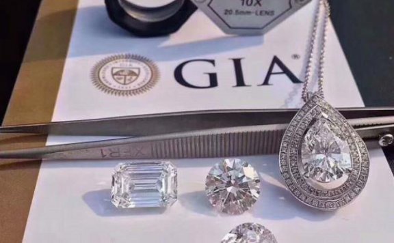 当铺典当行:GIA钻石证书丢了还能补回来吗