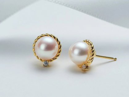 来看看珍珠饰品