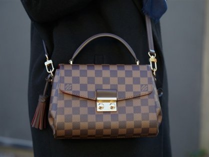 高仿LV包装只需30元，怎么破？阁下如何应对