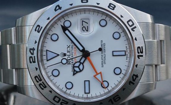 劳力士夜光指针腕表无惧黑夜